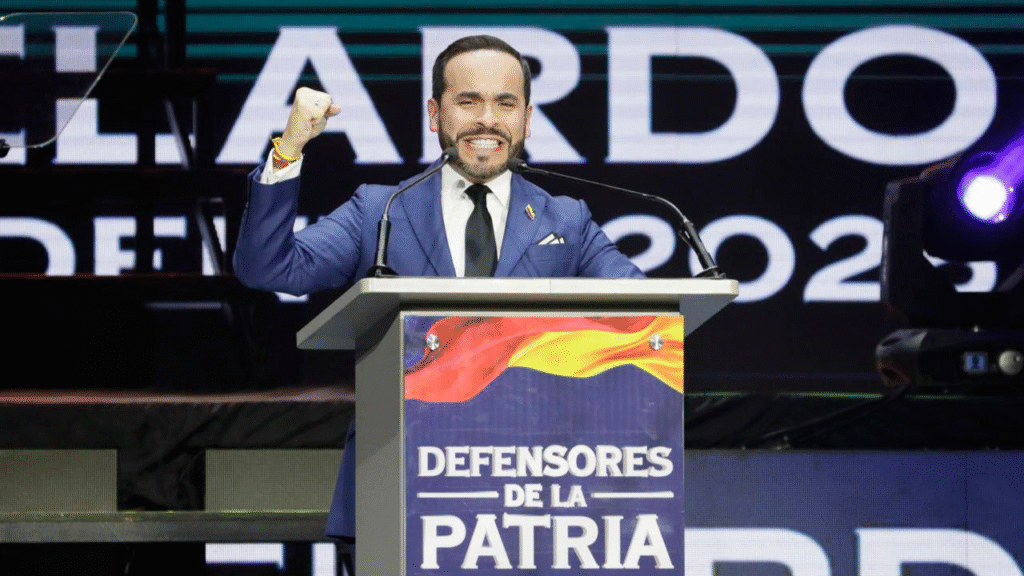 Corte Suprema suspende fallo del Tribunal que prohibía a De La Espriella usar “Firmes por la Patria” y sus símbolos de campaña